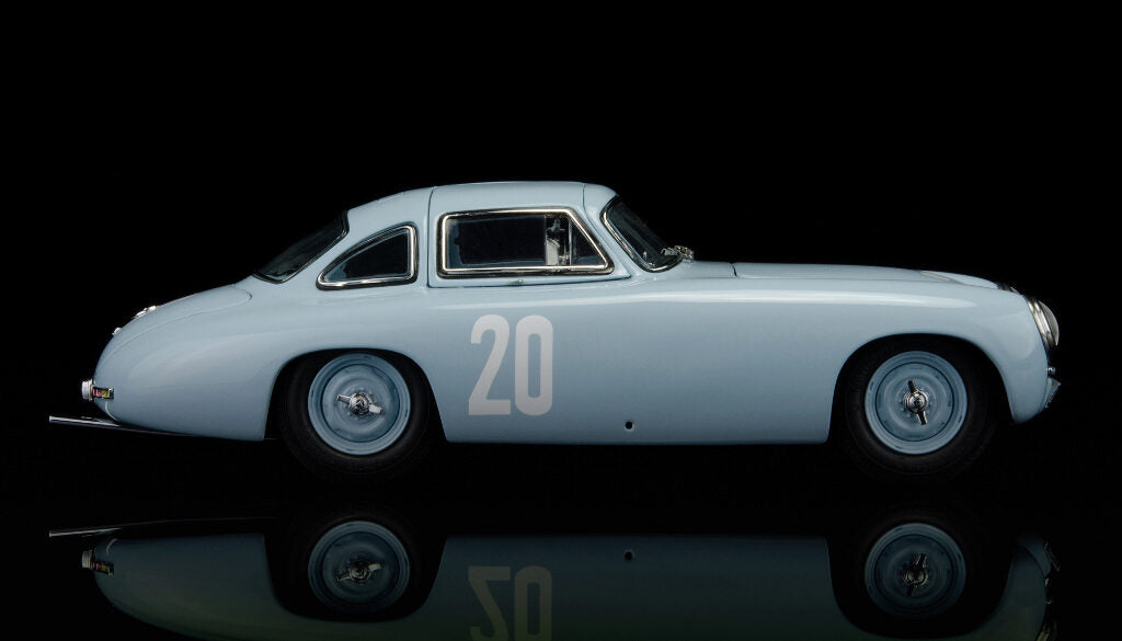 CMC M-159 — Mercedes-Benz 300 SL (W194) 1952, Hermann Lang #20, GP of Bern, right side profile, alternate angle, 1:18 scale diecast model