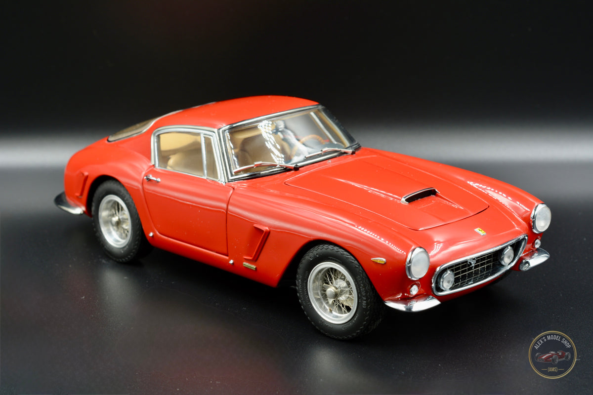 CMC 1:18 Ferrari 250 GT SWB, von Hand aus 1141 Teilen gefertigt